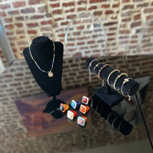 Bague Pop Art. Six modèles. Différents  coloris