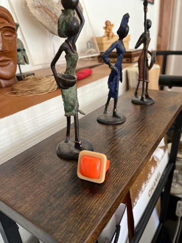 Bague Pop Art. Six modèles. Différents coloris – Image 13