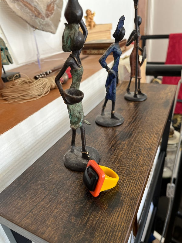 Bague Pop Art. Six modèles. Différents coloris – Image 9