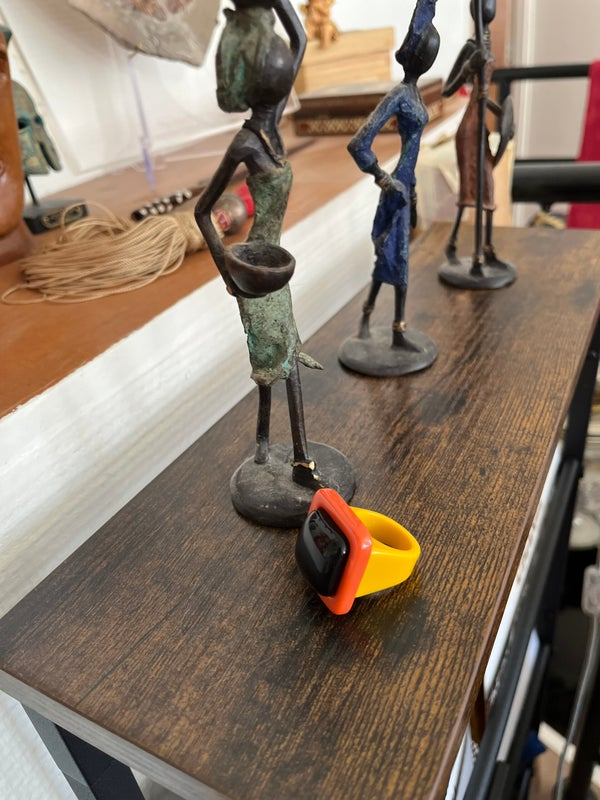 Bague Pop Art. Six modèles. Différents coloris – Image 7