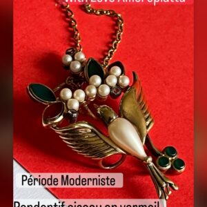 Collier - Pendentif Perles d’eau douce & vermeil.   Sur un collier discret en plaqué or