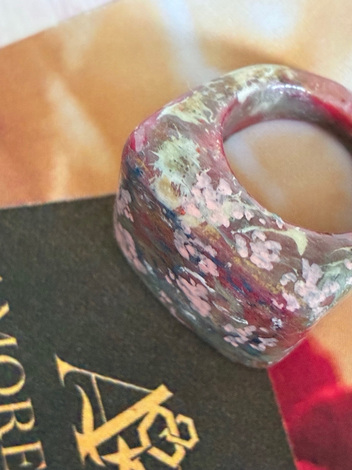 Bague Sakura Nomade. Collection Mémoires d’Acrylique – Image 5