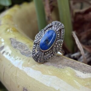 Parure Éclat de Lapis. Peut être vendue séparément.